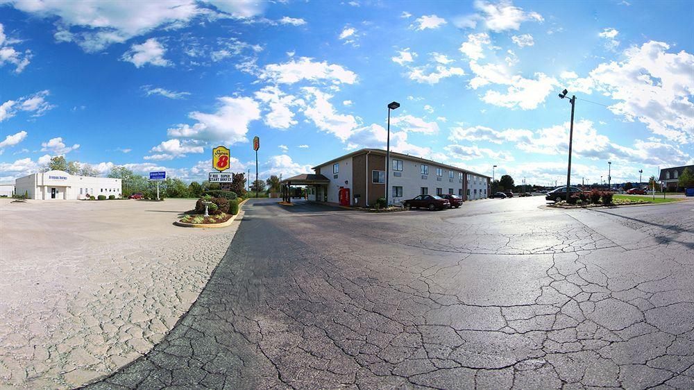 Hotel Super 8 By Wyndham Richmond Exterior foto